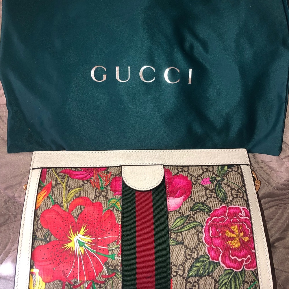 NWT Authentic Gucci Flora bag.  SOLD - Picture 5 of 12
